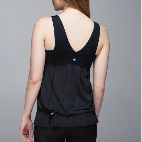 Lululemon Lululemon Hustle & Bustle Tank Black - Size 6 - Picture 1 of 6